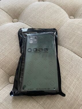 iPhone 11 Dark Green phone case 🍀